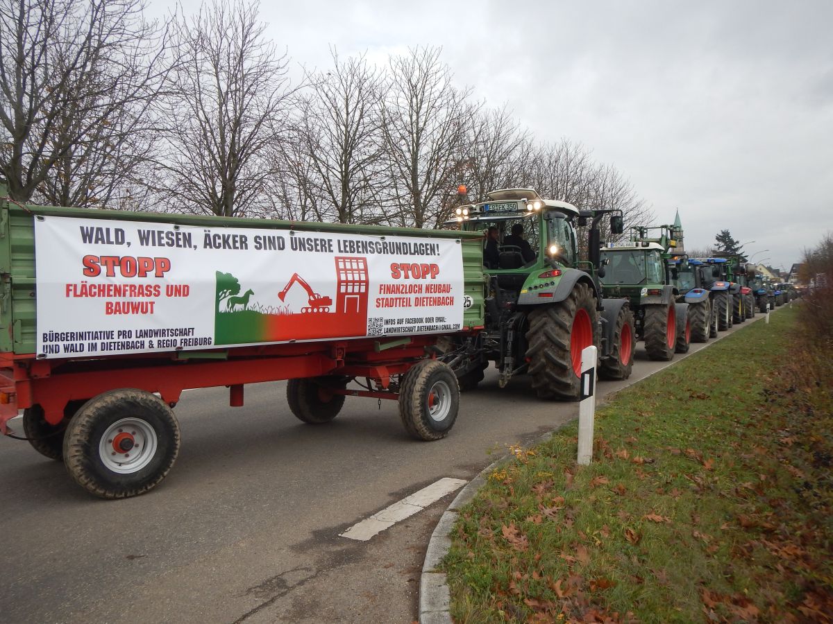 161125 6243Demo StartklarVorFR St. Georgen Foto G.Löser 1200