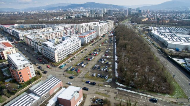 Ingeborg Drewitz Allee Flüchtlingswohnheim web