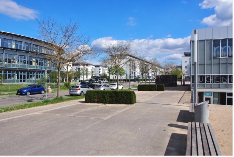 Solarüberdachung Rieselfeld Willy Brandt Allee