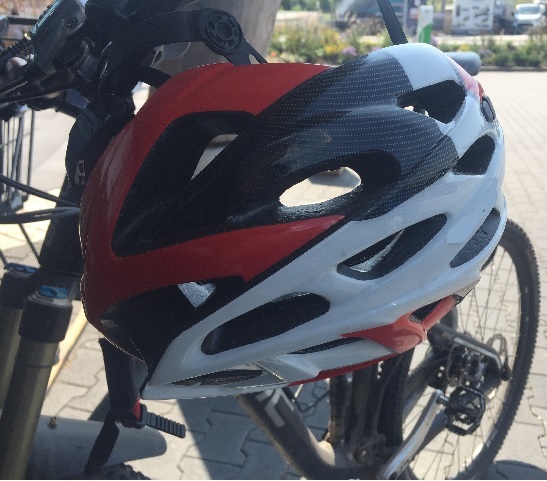 Fahrradhelm Rieselfeld ak verkehr Foto Gabi Obi