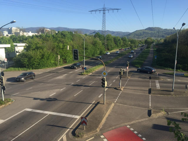 ampelanlage adelheid steinmann straße becanconallee Copyright Gabi Obi