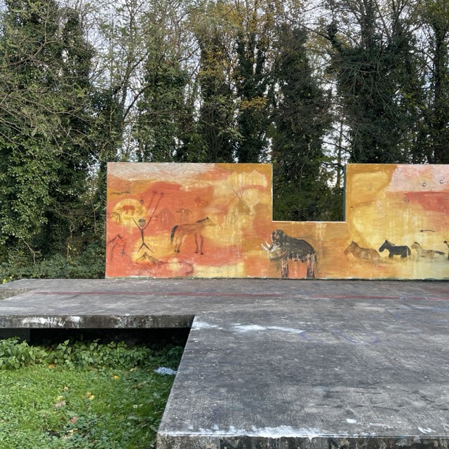 Mittel Hoehlenmalerei bandstand foto gabi obi 6321