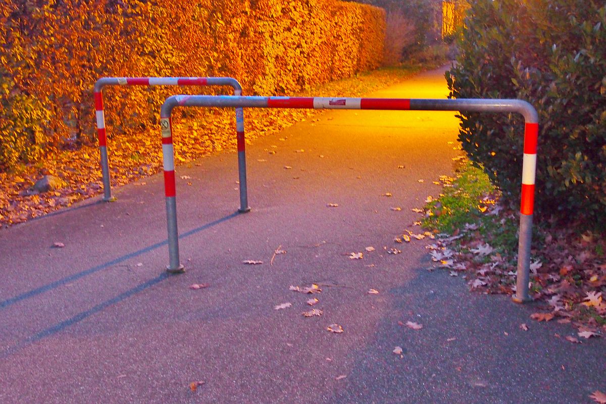 Verschrankung am Wohnhof Max-Joseph-Metzger-Straße-Rieselfeld