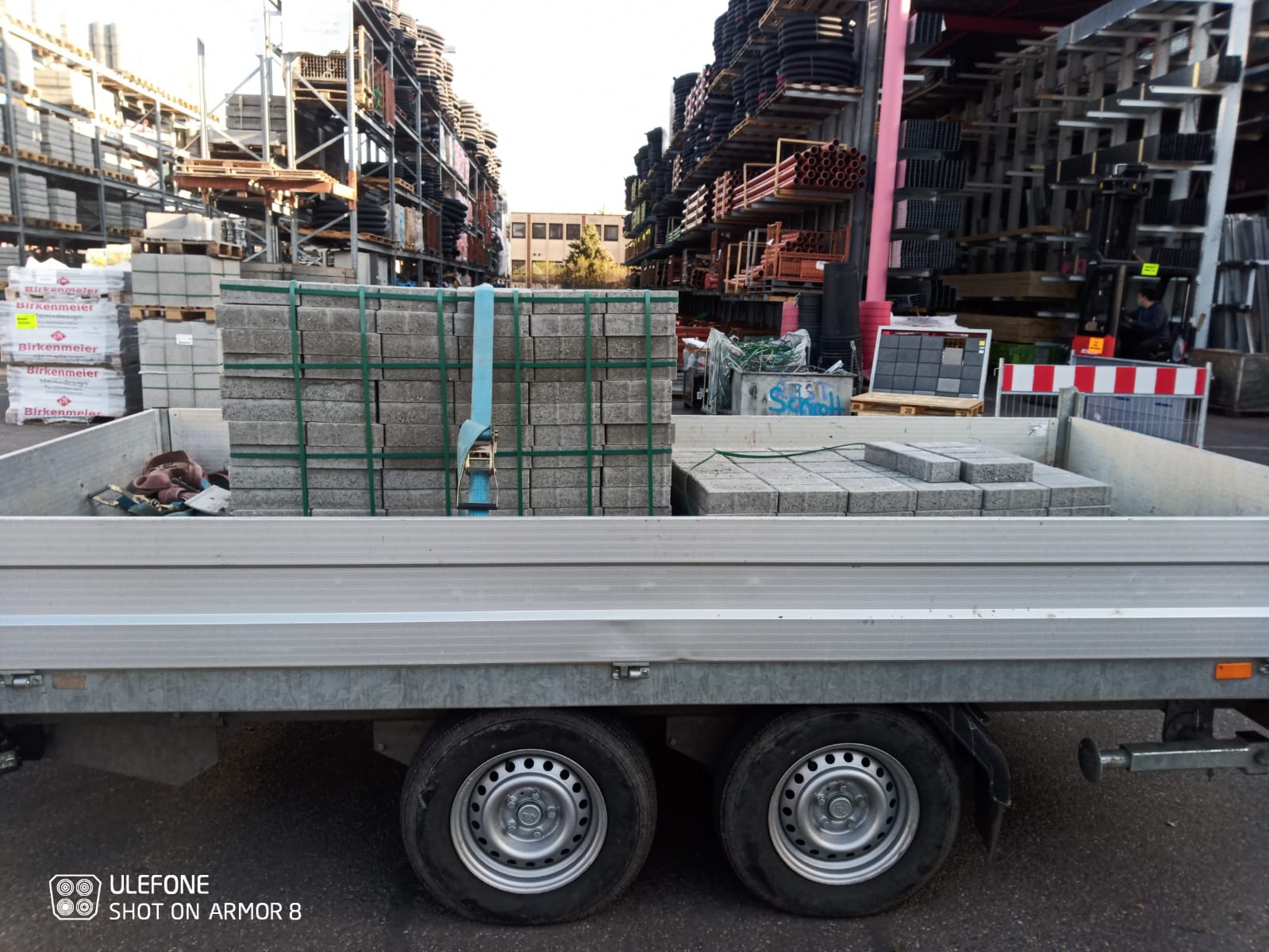 Transport von Pflastersteinen Patrick Putzker