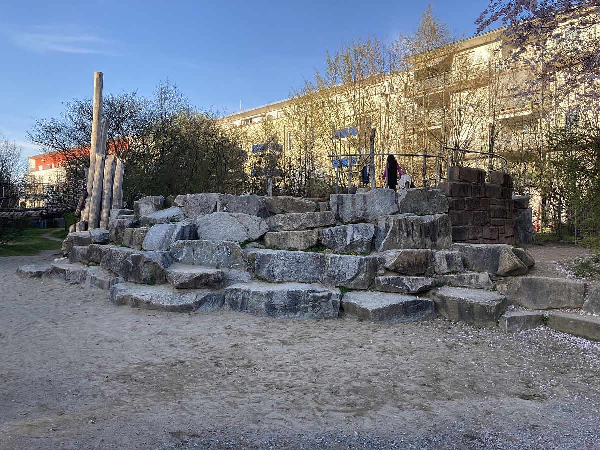 Drachenspielplatz Rieselfeld BIZ 41200