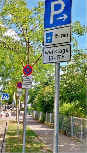 Neue Parkregelungen vor der Clara-Grunwald-Schule 2