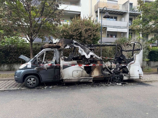 Brand zweier Wohnmobile Rieselfeld - Kriminalpolizei ermittelt wegen Verdachts der Brandstiftung