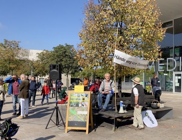 Demo auf dem Maria-von-Rudloff-Platz