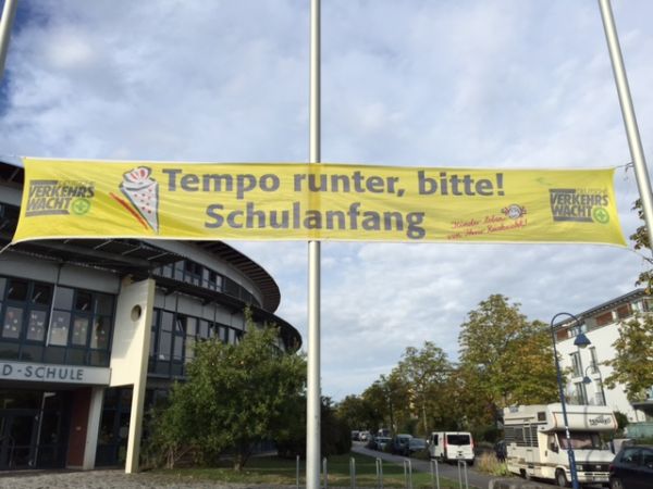 Schulanfänger - bitte vorsichtig fahren