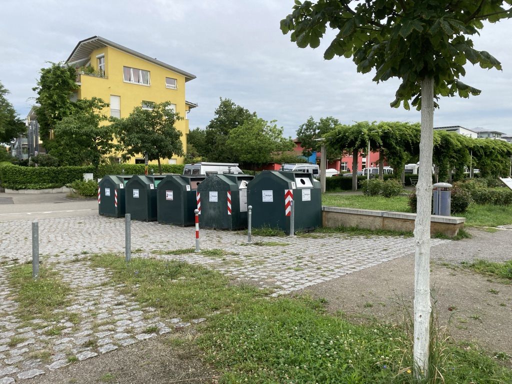 Altglascontainer Rieselfeld